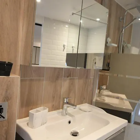 Apartmán La Chouette - Atypique & Lumineux, Place Jean Jaures *