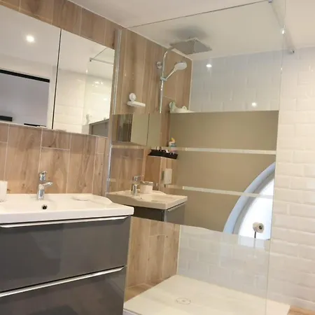 La Chouette - Atypique & Lumineux, Place Jean Jaures *